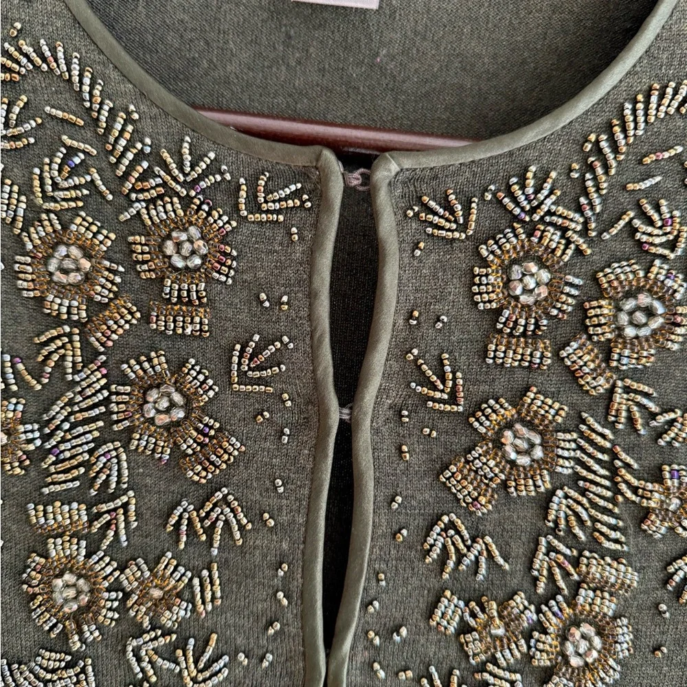 Ann Taylor Ultra Fine Merino Wool Beaded Cardigan Sz S - Picture 10 of 11